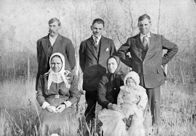 Members of Dmytro Yuzyk's family on the family farm
